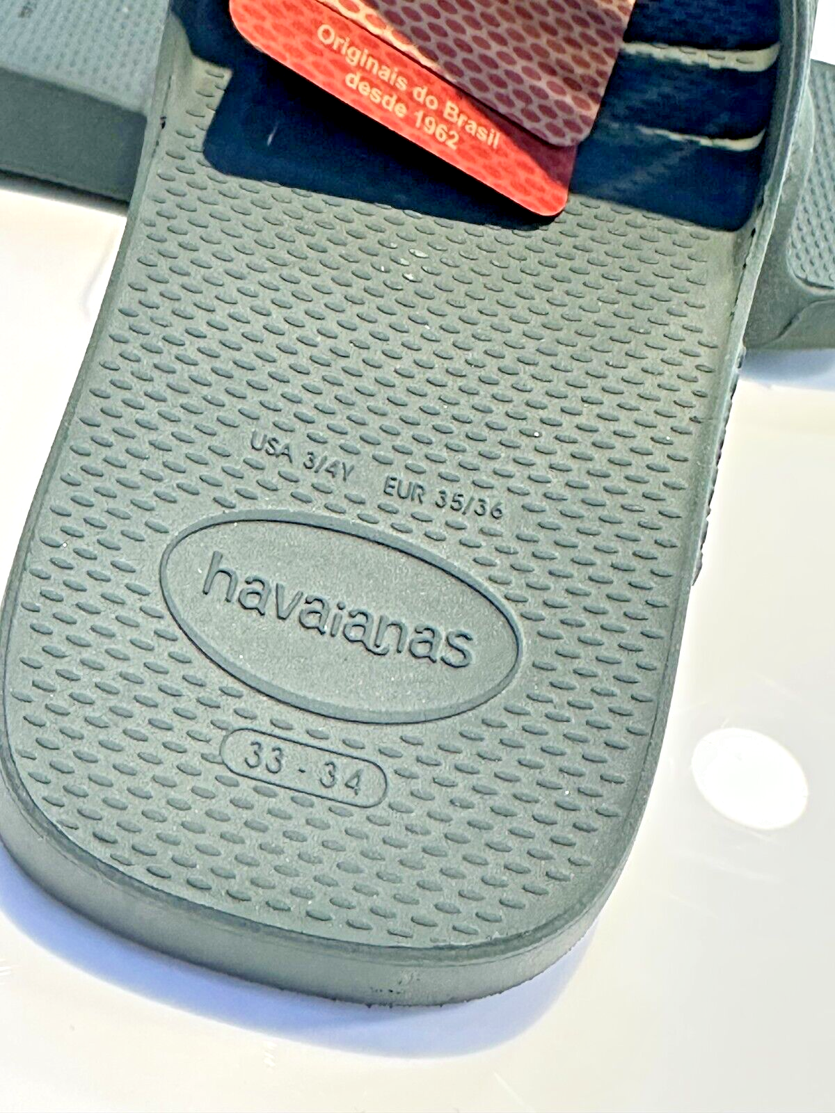 6835811