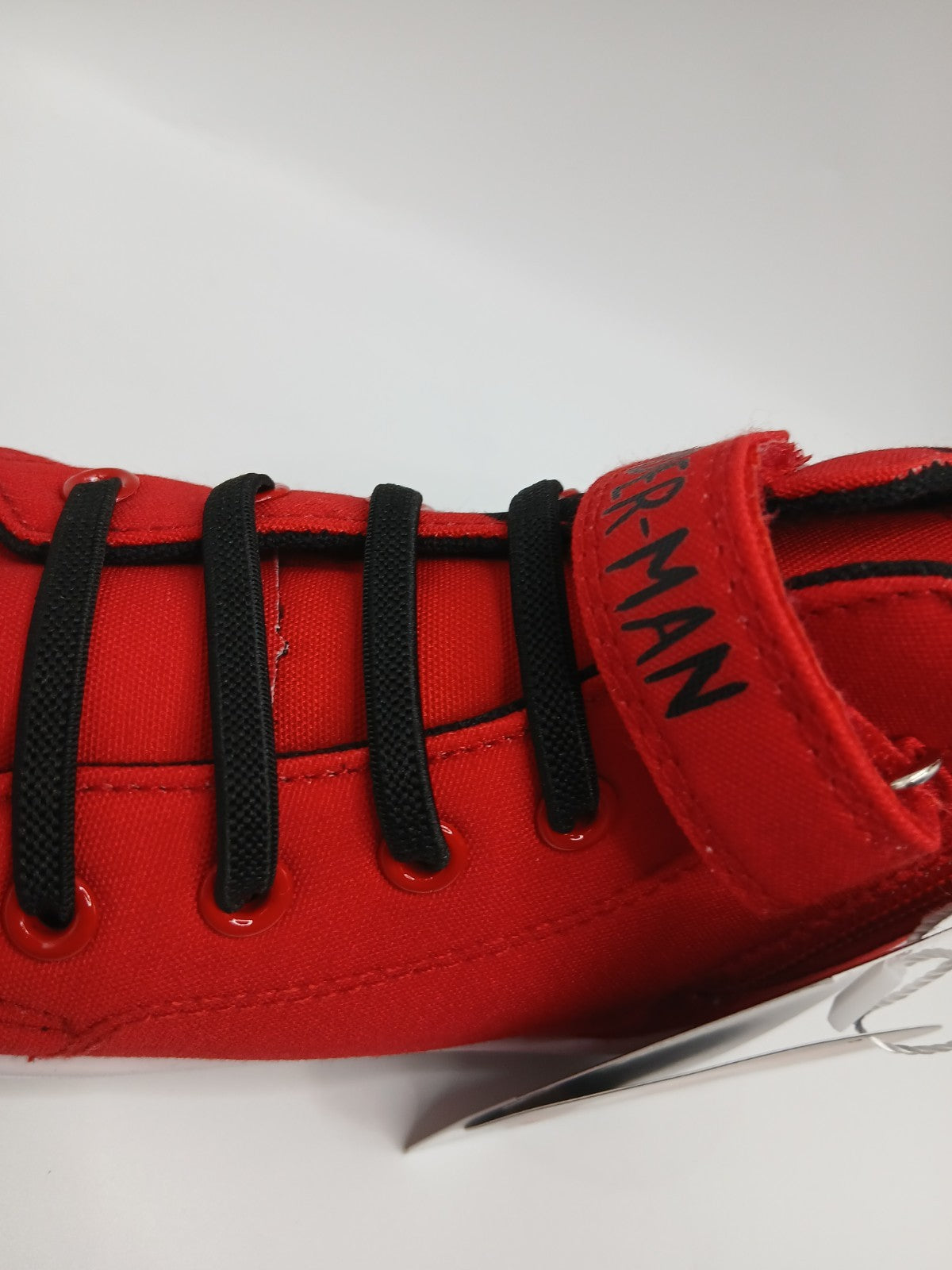8568714
