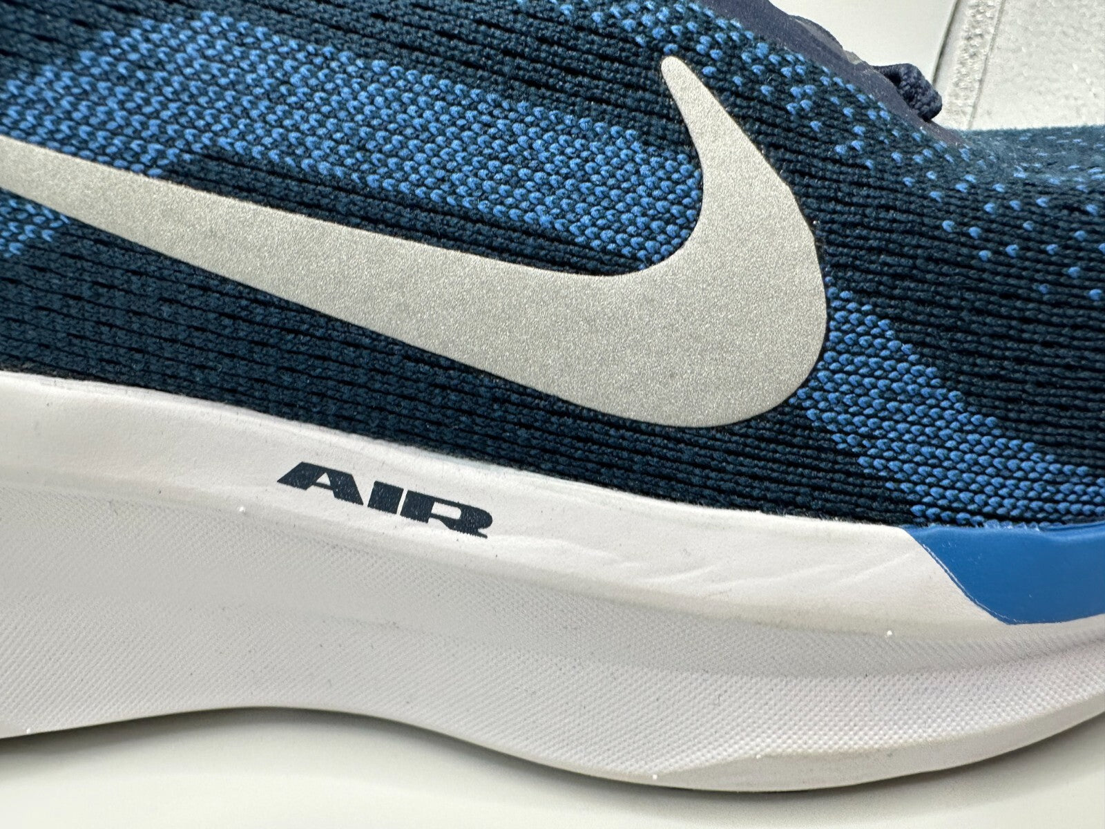 7176585